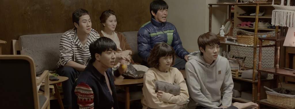 Cena de um dos episódios do drama coreano Reply 1994